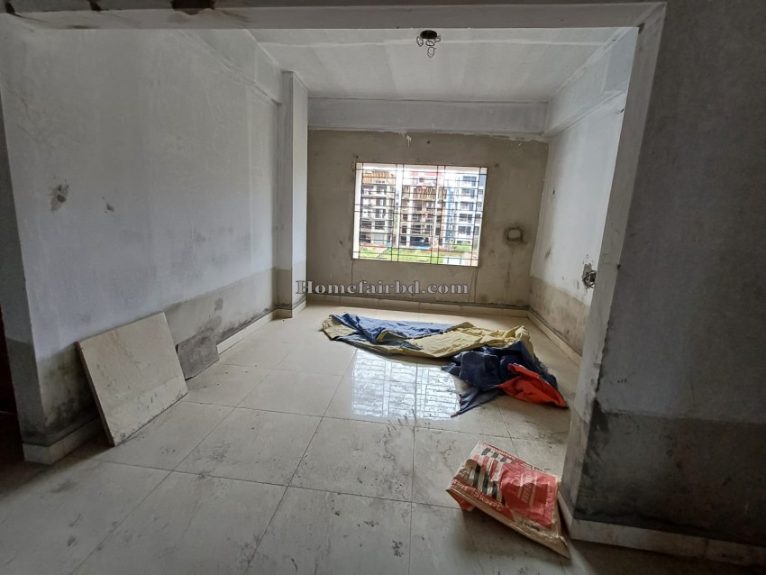 1975 sqft Ready Flat Sale In Bashundhara R/A